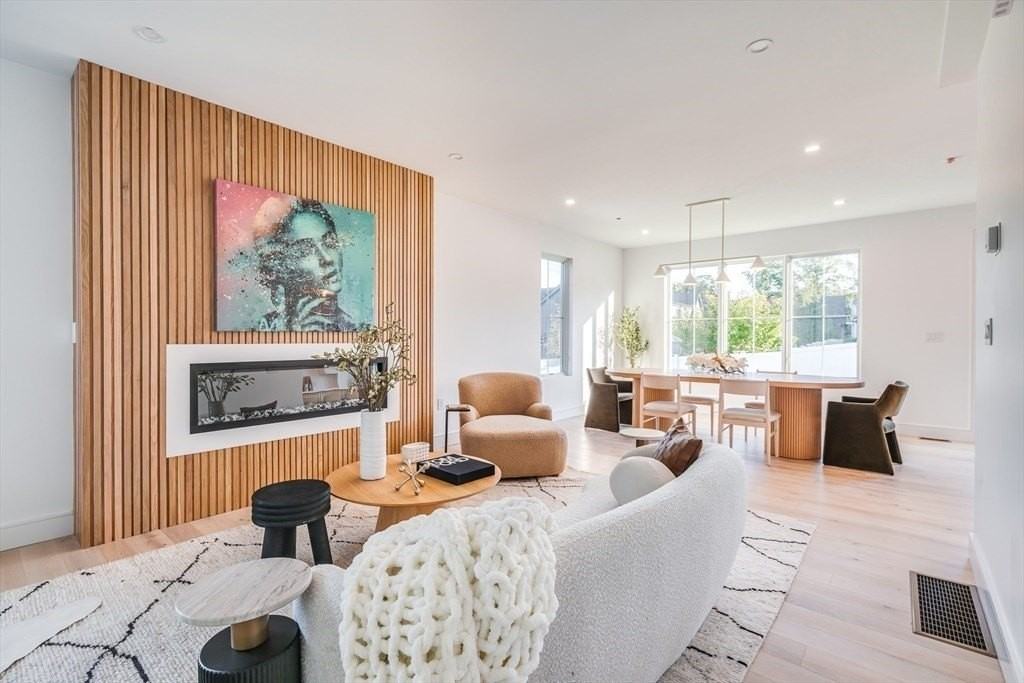 1517 Jewett Pl Unit 1 #1 - Photo 3 of 33