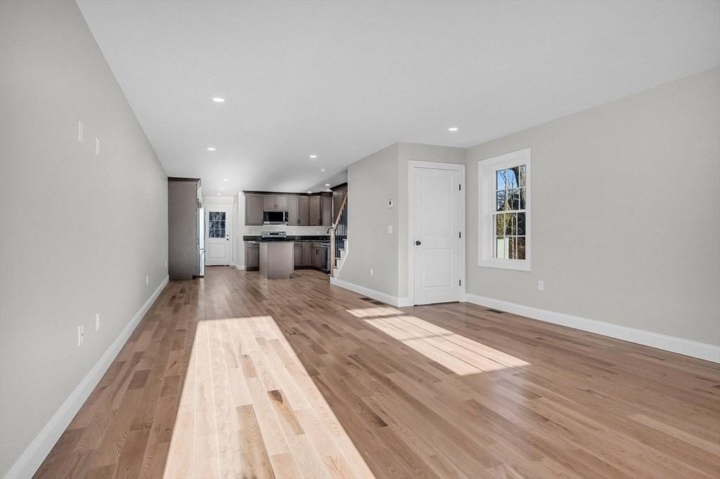 88 Main St Unit B #B - Photo 3 of 30