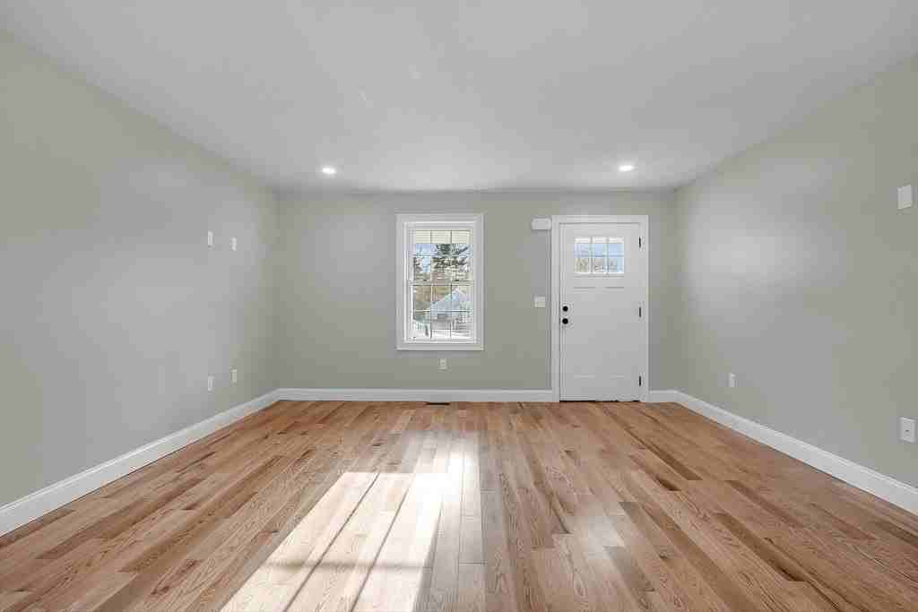 88 Main St Unit B #B - Photo 5 of 30