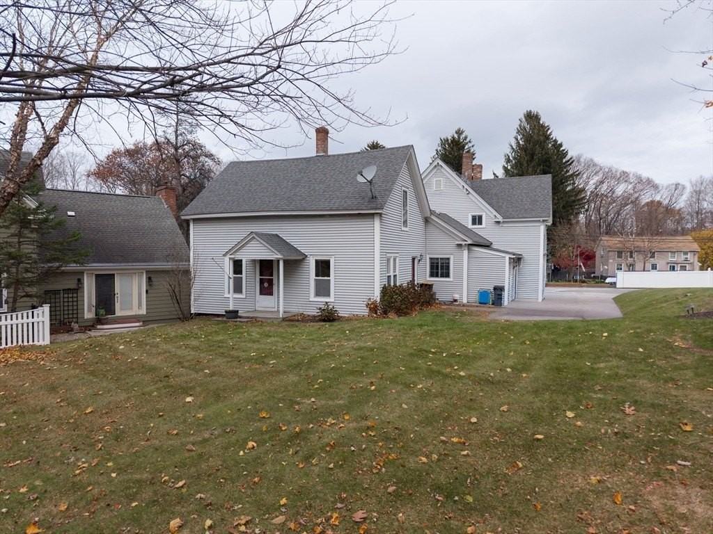 92 Milk St Unit 2 #2 - Photo 2 of 31