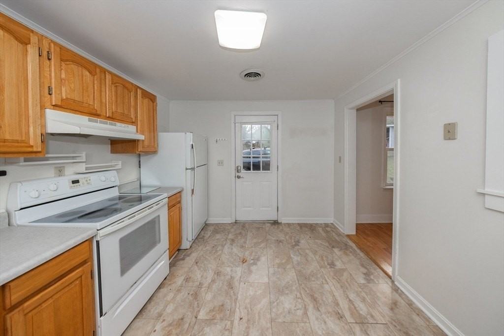 92 Milk St Unit 2 #2 - Photo 4 of 31