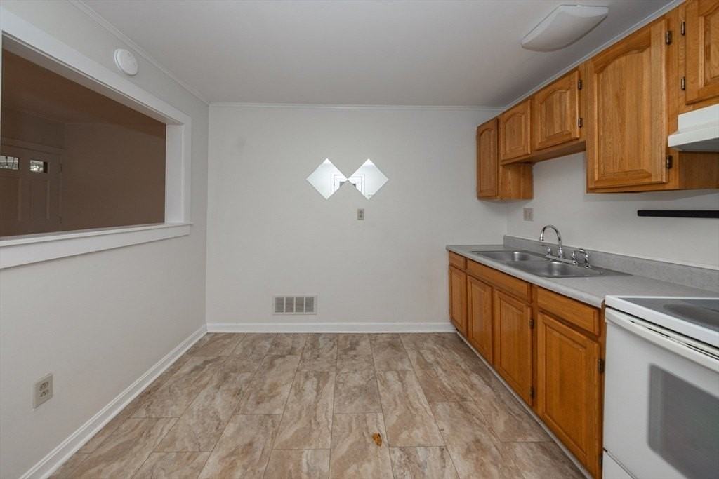 92 Milk St Unit 2 #2 - Photo 5 of 31