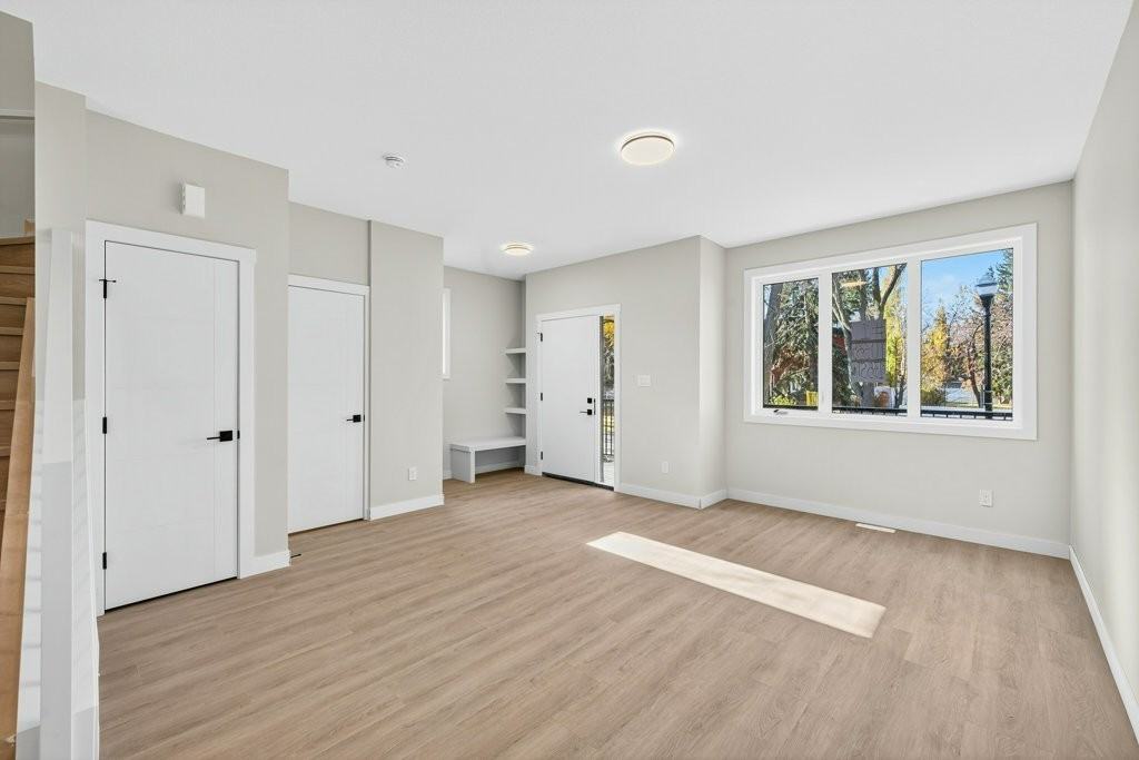 10920 130 St Nw Uppr 2 - Photo 4 of 50