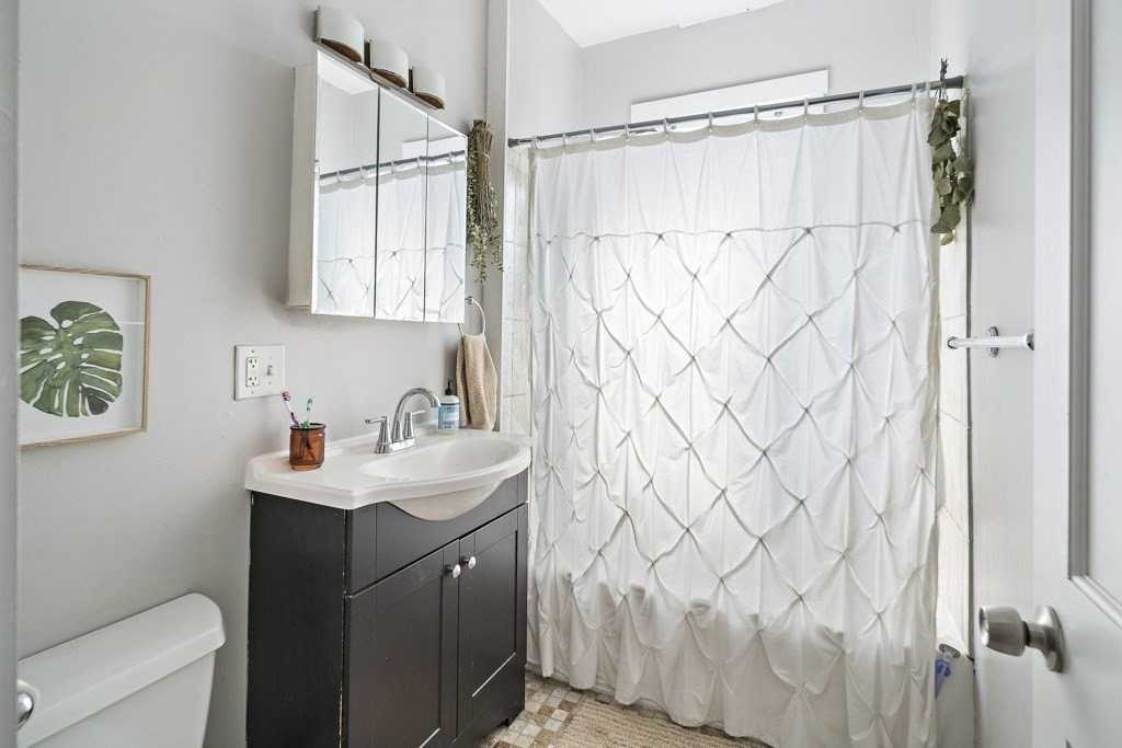 39 Edison Grn Apt 3 #3 - Photo 6 of 14