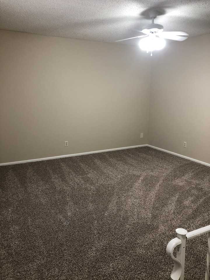 702 Westwood DrApt D #702D - Photo 6 of 6