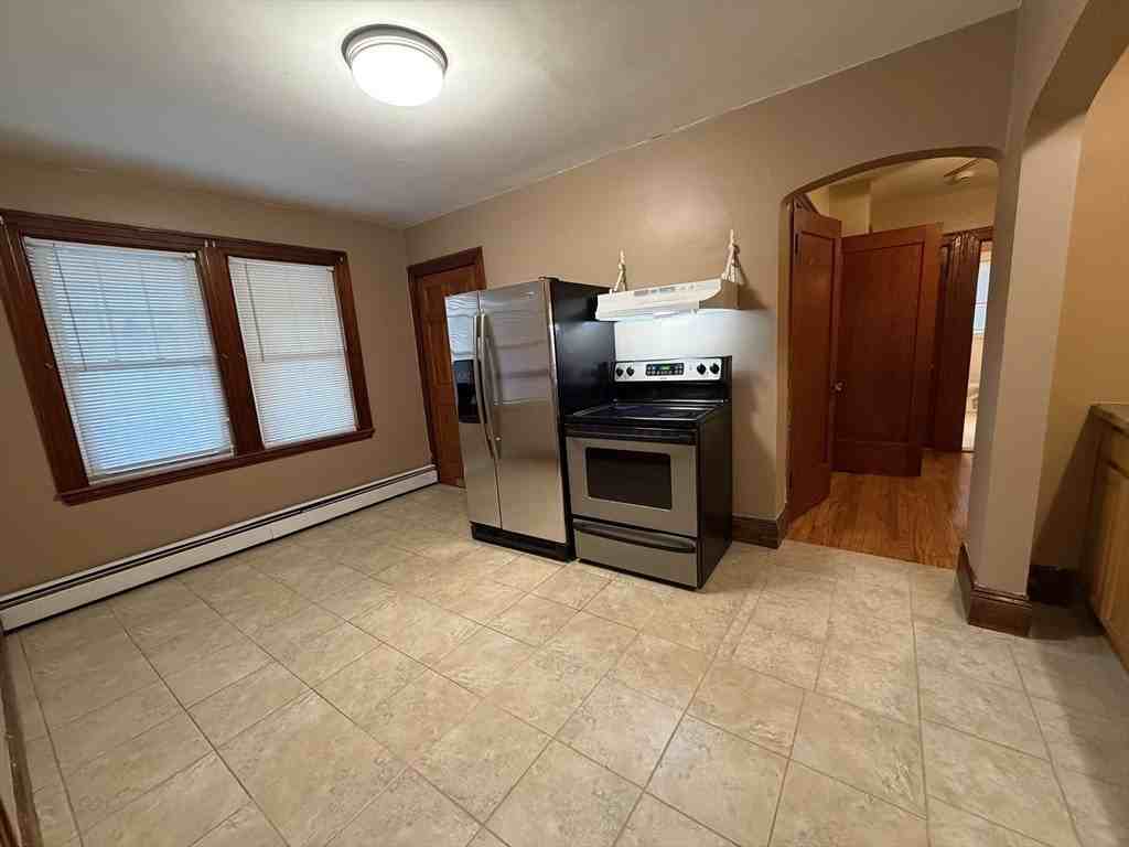 60 Margin St Apt 1l #1L - Photo 3 of 12