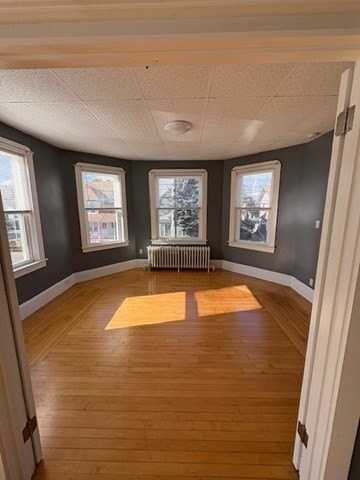 967 Robeson St Unit 2 #2 - Photo 4 of 15