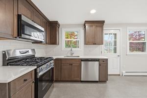 featured image of 4 Sandberg Rd Unit R #R