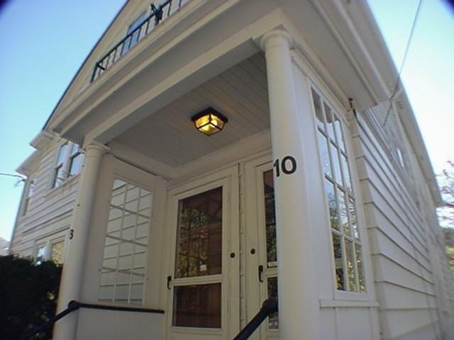 8-10 Kenrick St Unit 10 #10