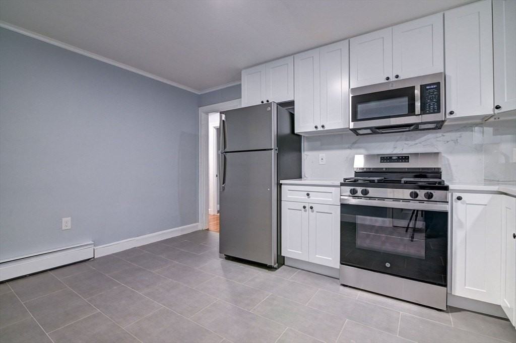 191 Fenno St Apt 1 #1 - Photo 6 of 23