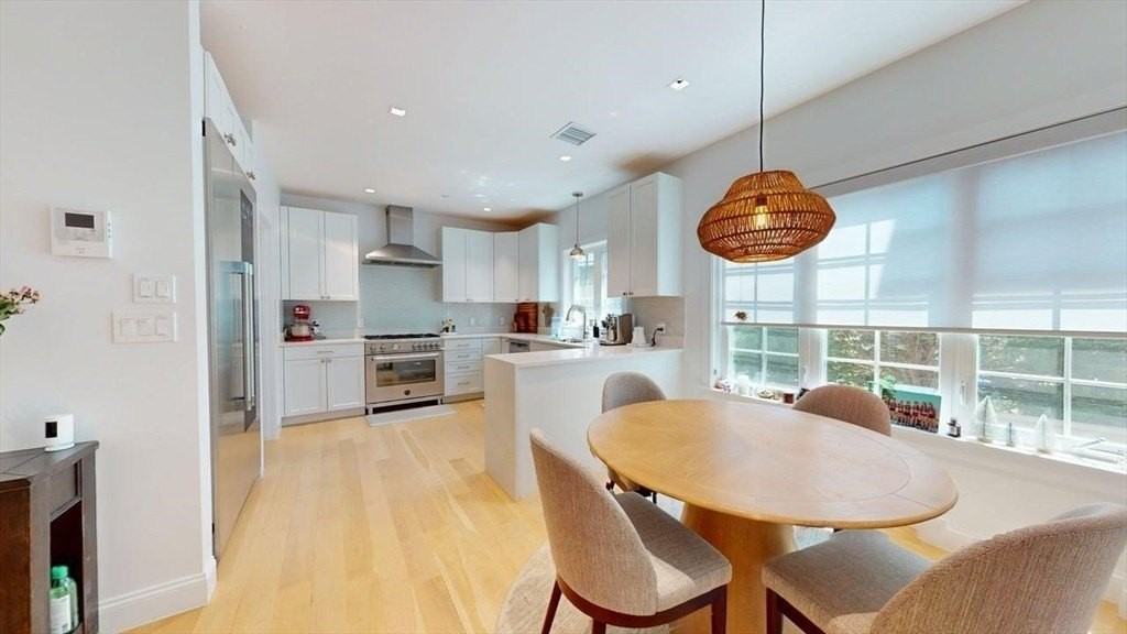 21 Crowninshield Rd Unit 17 #17 - Photo 3 of 29