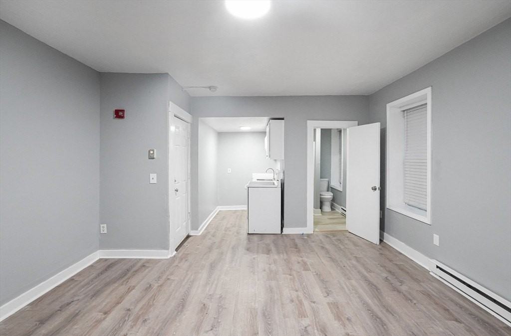 24 Charlton St Apt 5 #5 - Photo 2 of 14