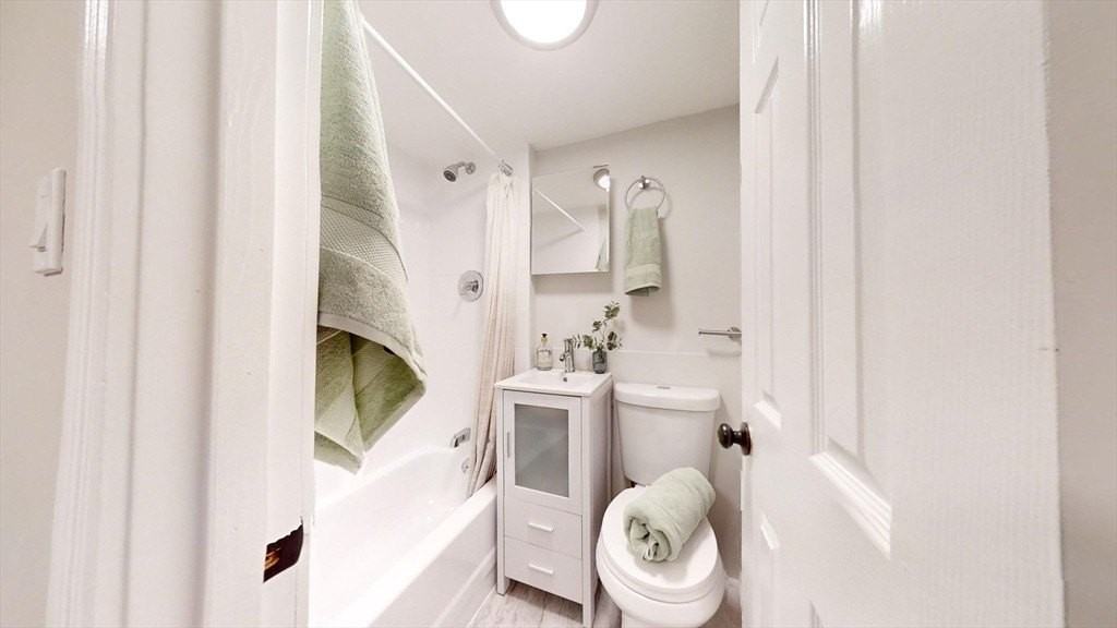 227R Western Ave Unit 227r #227R - Photo 6 of 15