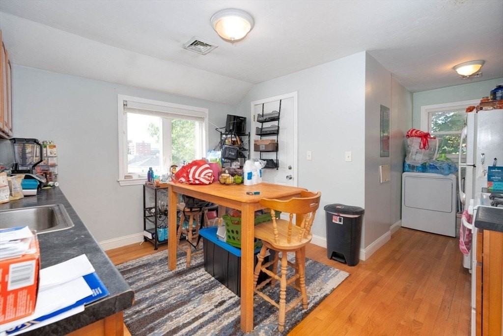 90 Safford St Apt 3 #3 - Photo 6 of 18