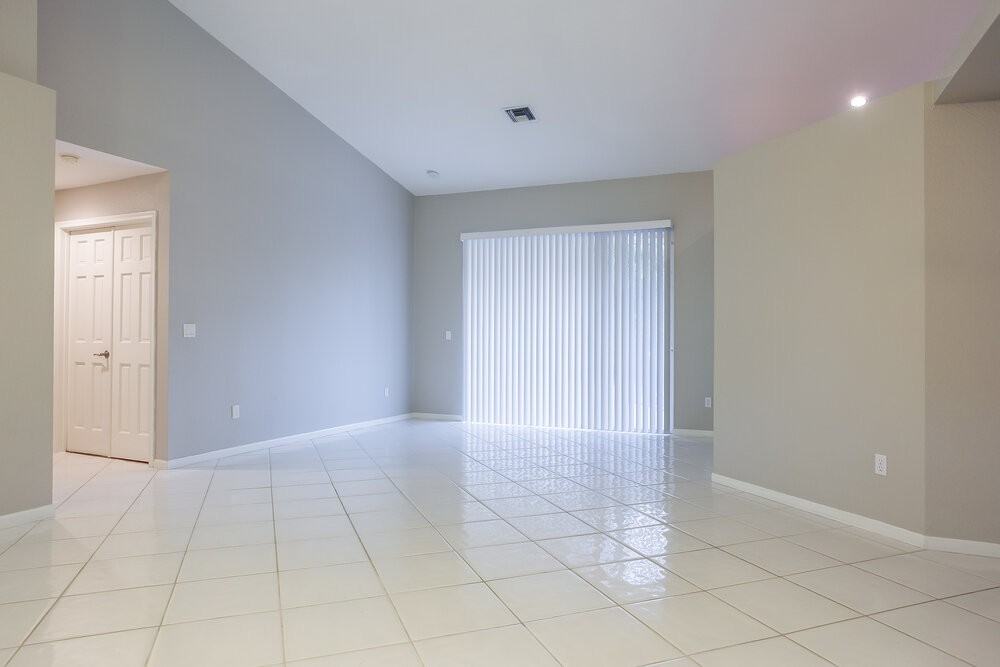 10316 Nw 53rd Ct - Photo 4 of 15