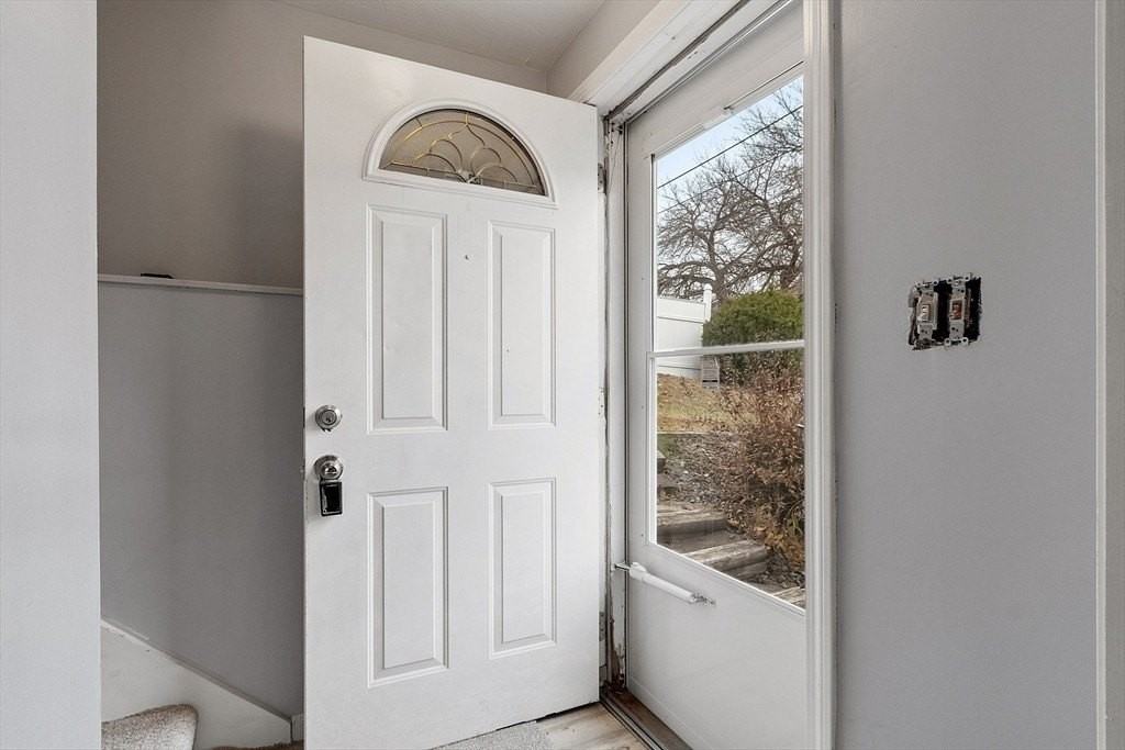 4 Moran Ct Unit 4 #4 - Photo 3 of 38