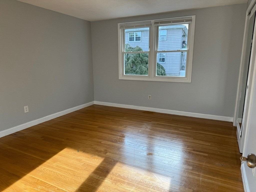 30 Elmwood Park Unit 2 #2 - Photo 4 of 6