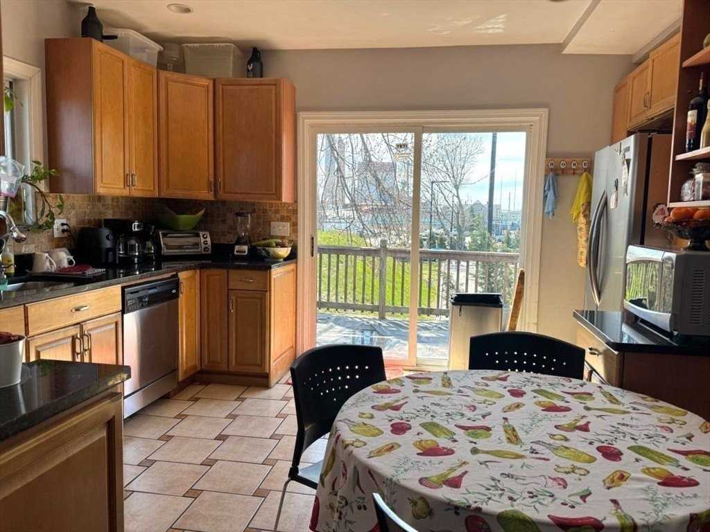 23-R Thorndike St Unit 2 #2 - Photo 3 of 18