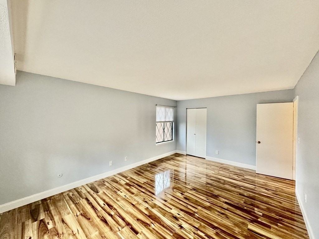 4700 N Main St Apt 3e #3E - Photo 6 of 9