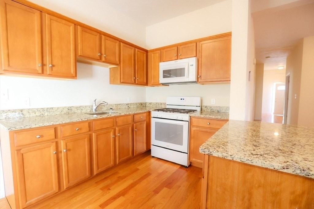 2933 Highland Ave Unit 3 #3 - Photo 4 of 19