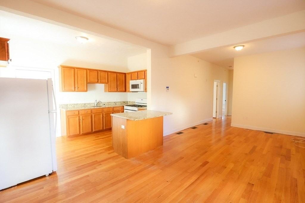 2933 Highland Ave Unit 3 #3 - Photo 7 of 19