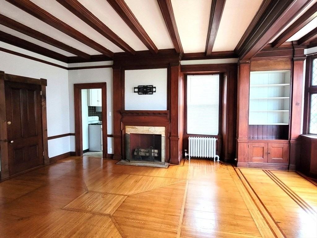 172 Nesmith St Apt 1 #1 - Photo 5 of 13