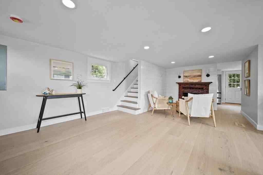 58 Breezy Hill Ter - Photo 6 of 42