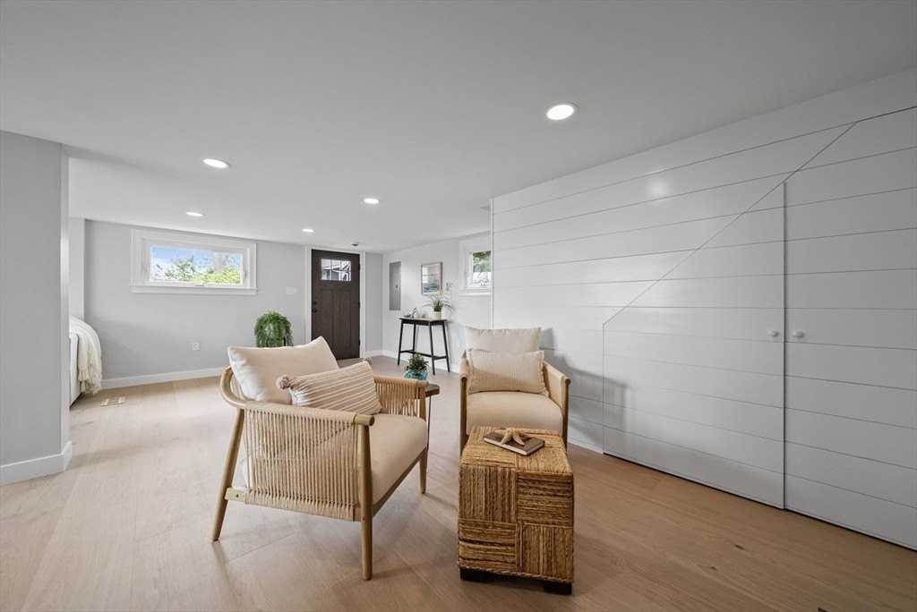 58 Breezy Hill Ter - Photo 7 of 42