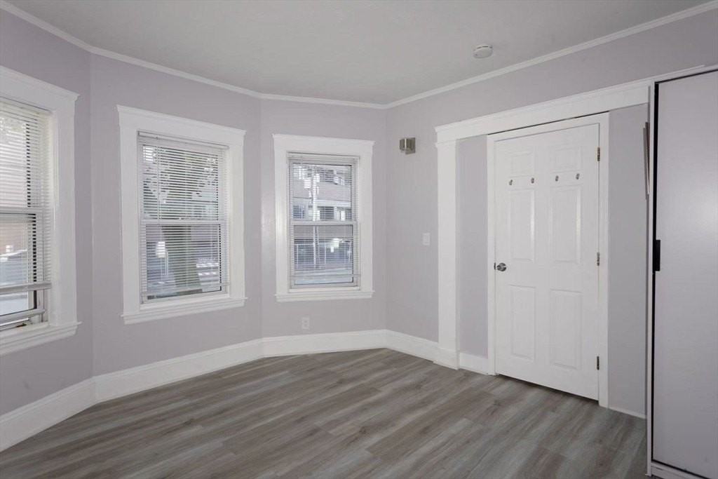 287 Medford St Apt 1 #1 - Photo 6 of 10