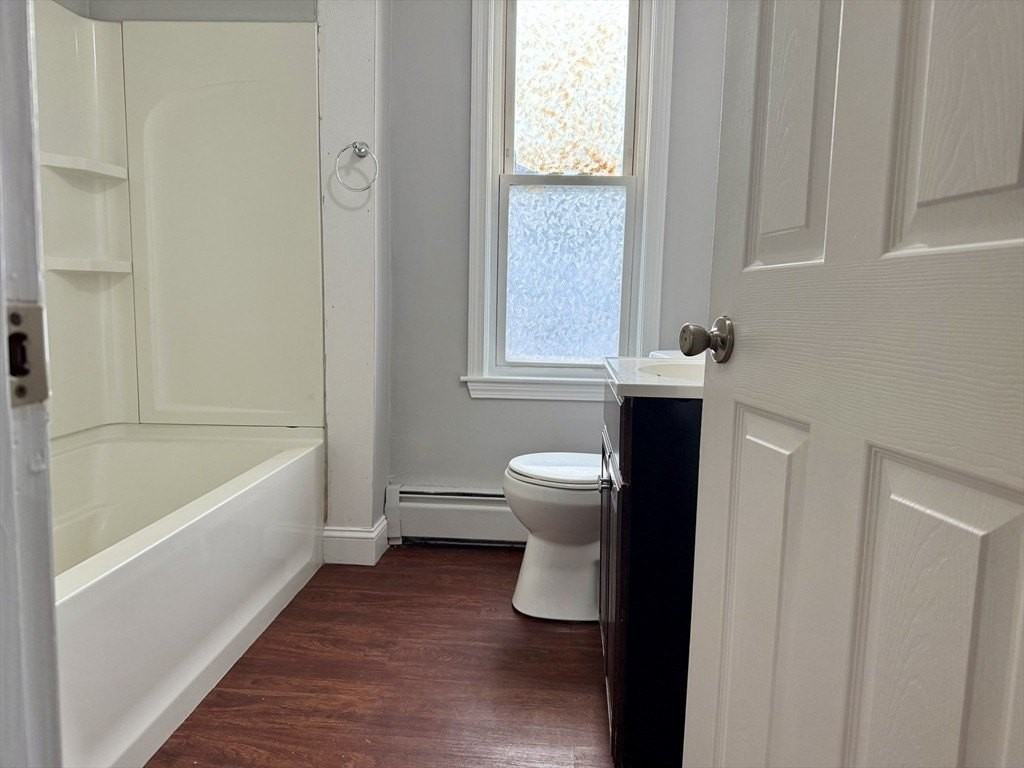 8 Dalton St Apt 3 #3 - Photo 3 of 12