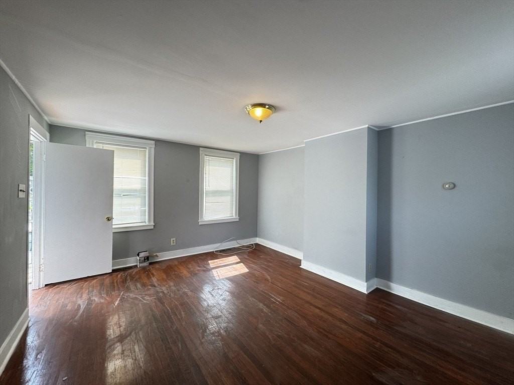 21 Common St Unit 1 #1 - Photo 3 of 11