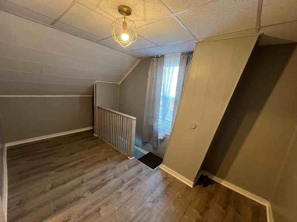 73 Orswell St Apt 2e #2E - Photo 5 of 8