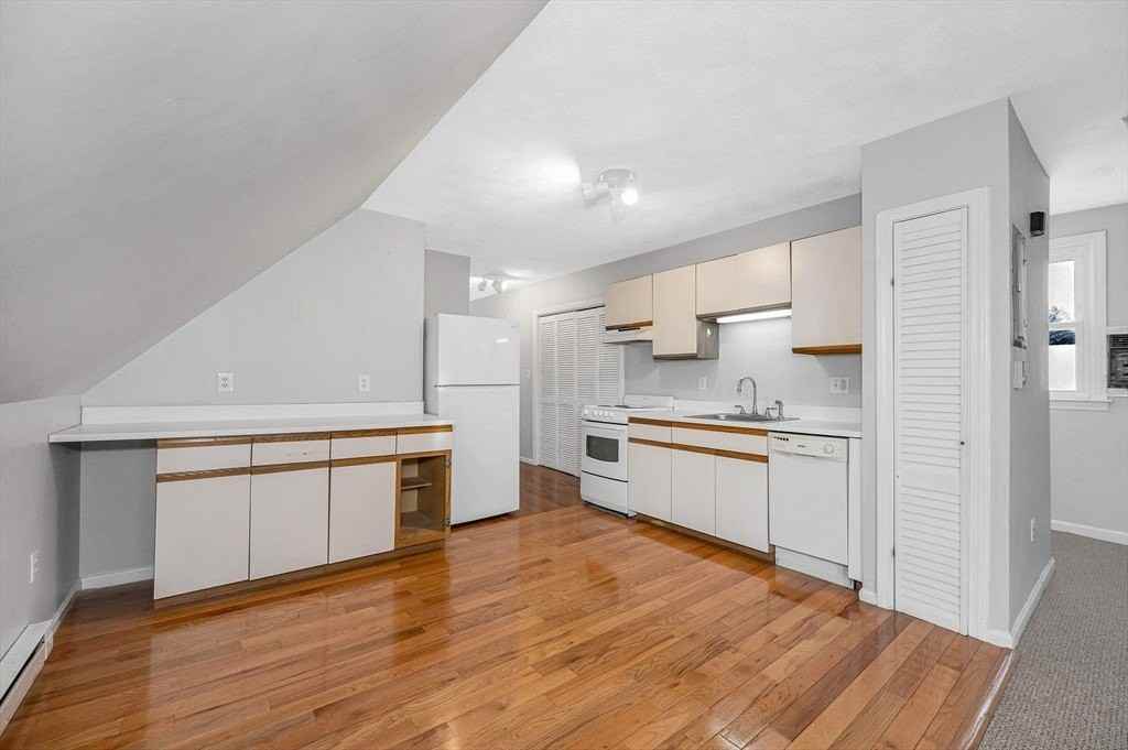 16 Epping St Unit 3 #3 - Photo 6 of 22