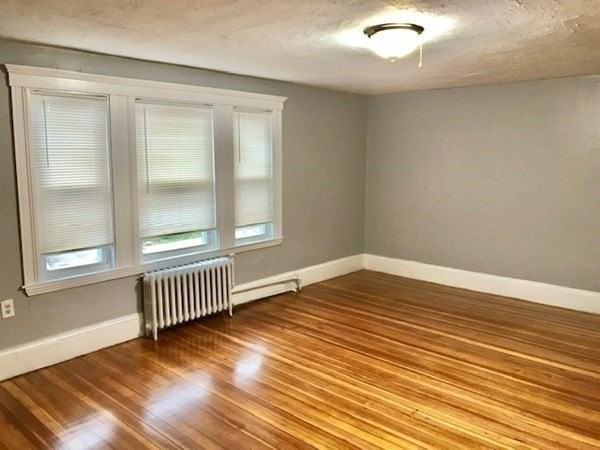 41 Fellsway E Apt 3 #3 - Photo 4 of 28