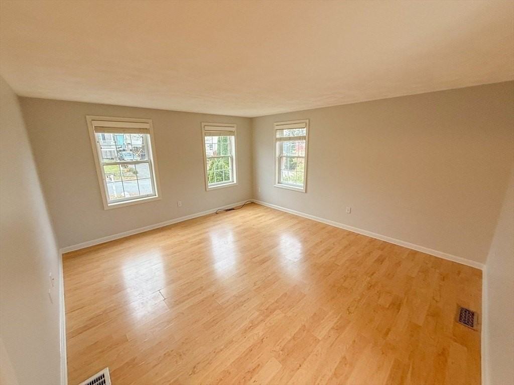 14 Eastern Ave - Photo 4 of 14