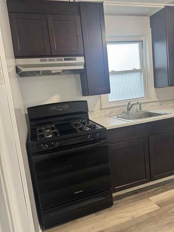 93 Webster St Apt 2 #2 - Photo 3 of 15