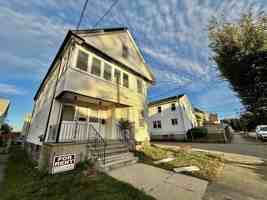 featured image of 186 Arlington St Unit 186 #186