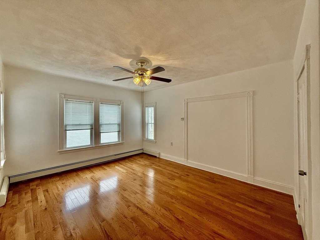 186 Arlington St Unit 186 #186 - Photo 3 of 32