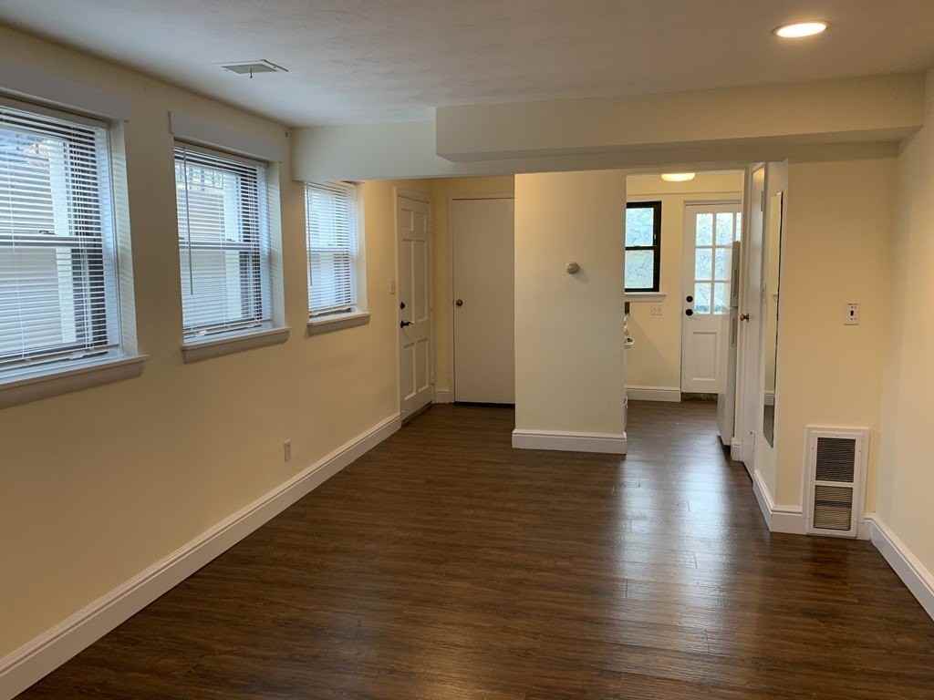 140 Church St Unit B #B - Photo 2 of 8