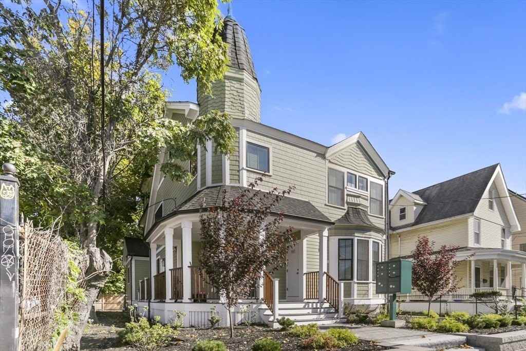 12 Reedsdale St Apt 1 #1 - Photo 2 of 31