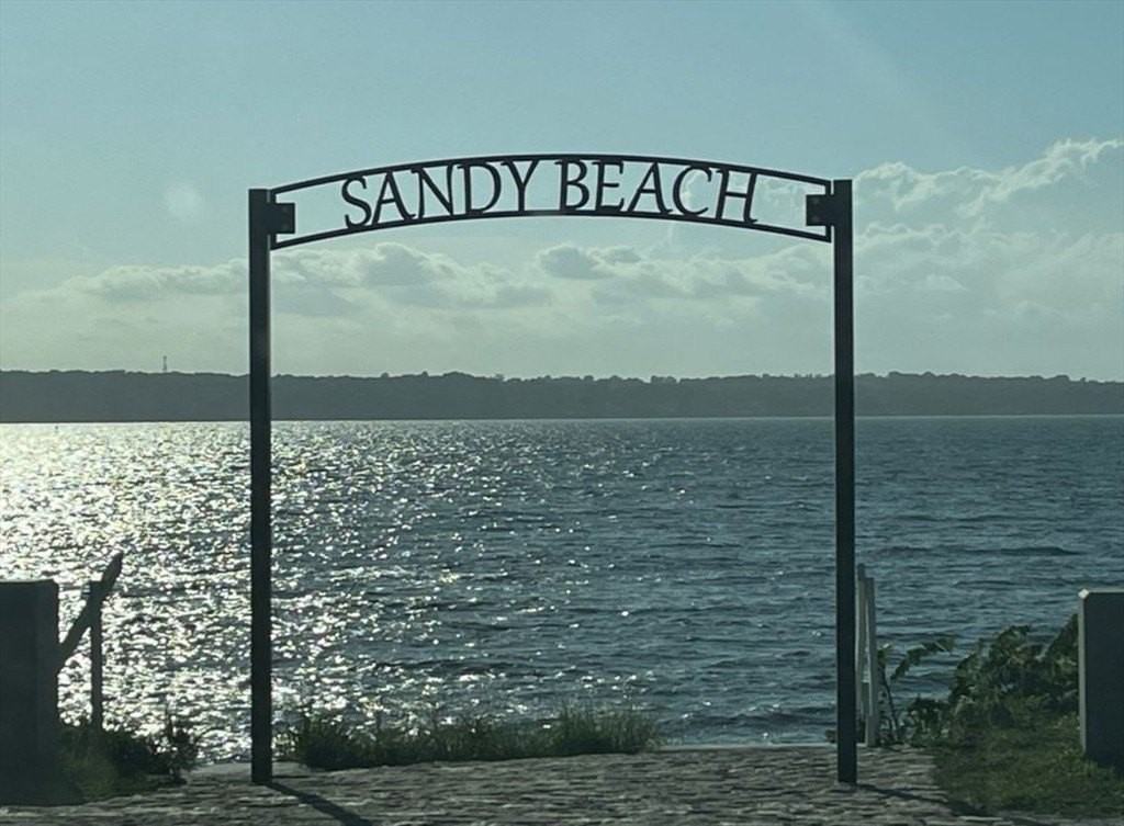 44 Assonet St - Photo 6 of 19