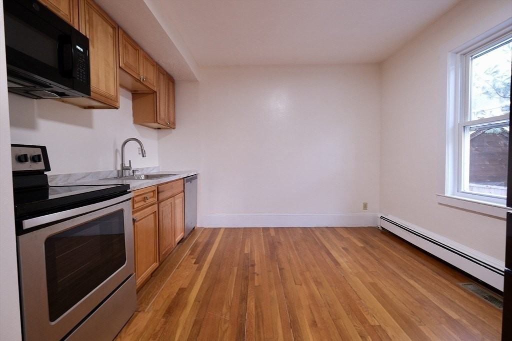 26 Cleveland St Unit A #A - Photo 7 of 28