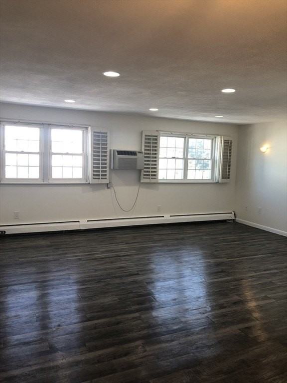 271 Boston Post Rd E Apt 4 #4 - Photo 2 of 15