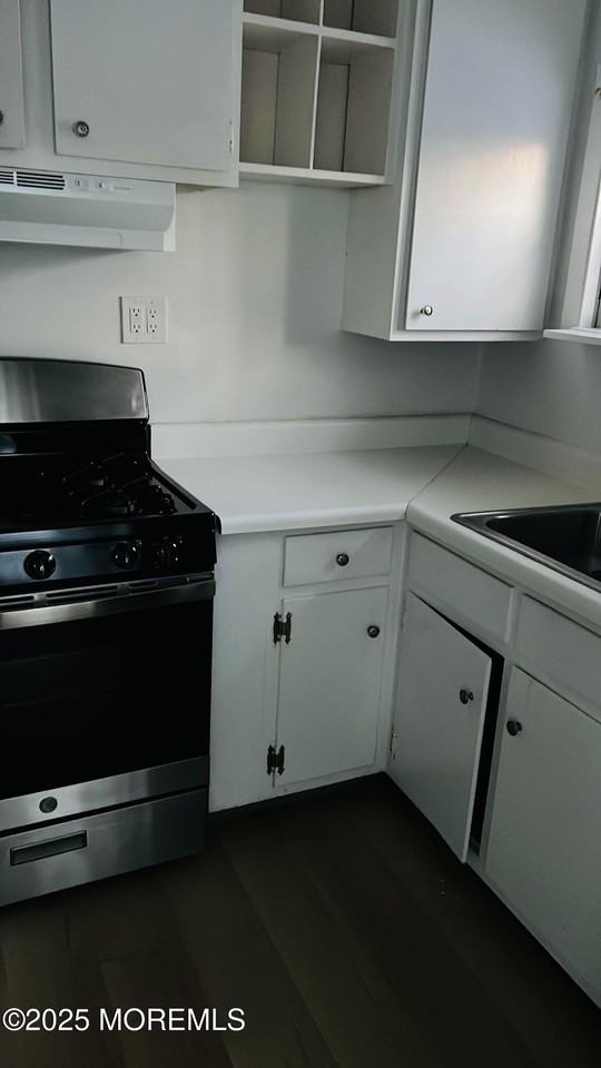 439 Mantoloking Rd - Photo 7 of 13