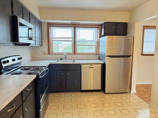 5240 Galitz St Apt 306 #306 - Photo 4 of 17