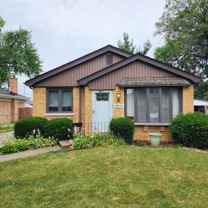 9810 Warren Ave - Photo 1 of 1