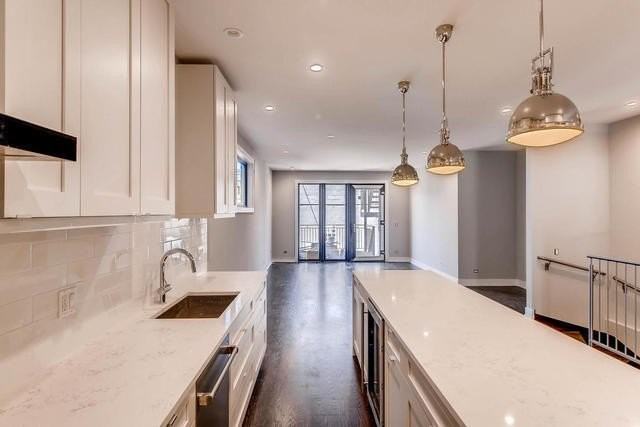 2848 N Damen Ave Apt 1 #1 - Photo 5 of 13