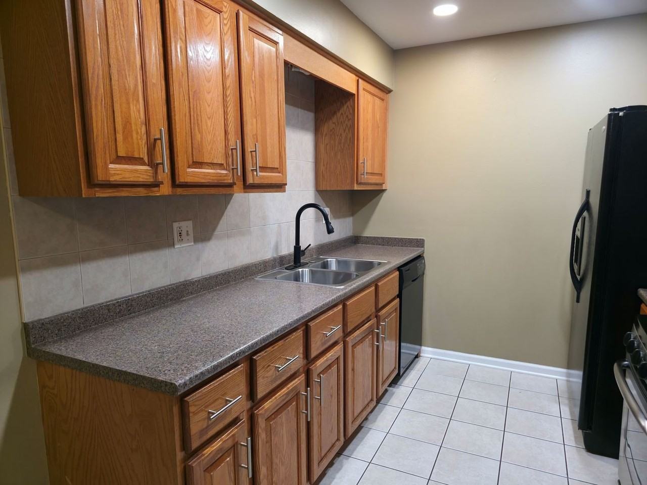 1665 Coach Dr Apt 204 #204 - Photo 3 of 12