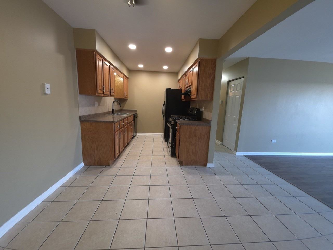1665 Coach Dr Apt 204 #204 - Photo 4 of 12