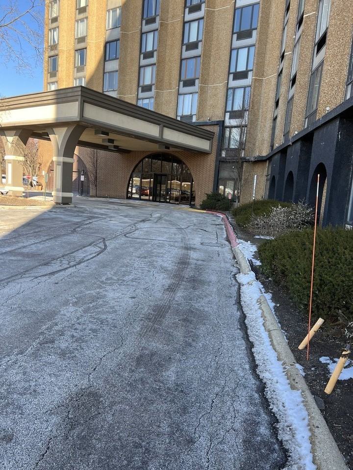 1 Renaissance Pl Unit 1017 #1017 - Photo 2 of 30